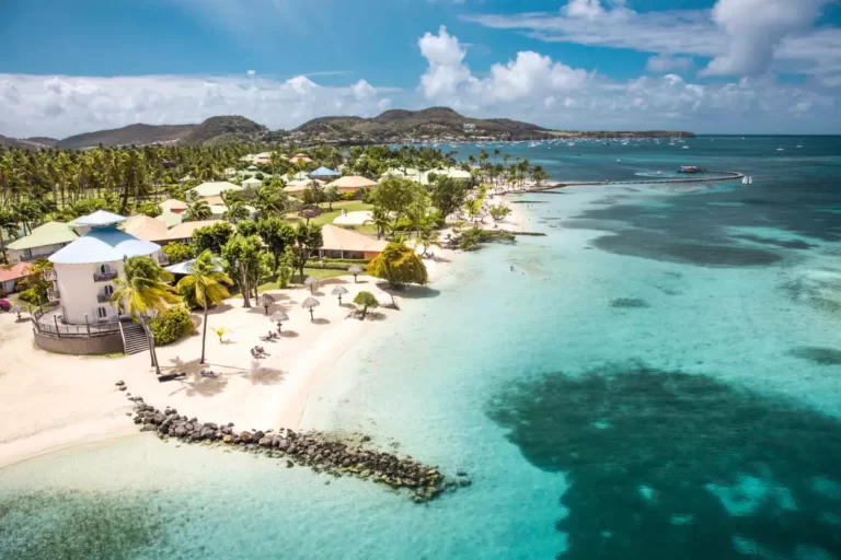 Voyager en Martinique ou Guadeloupe : un casse-tête pour les vacanciers des Caraïbes?